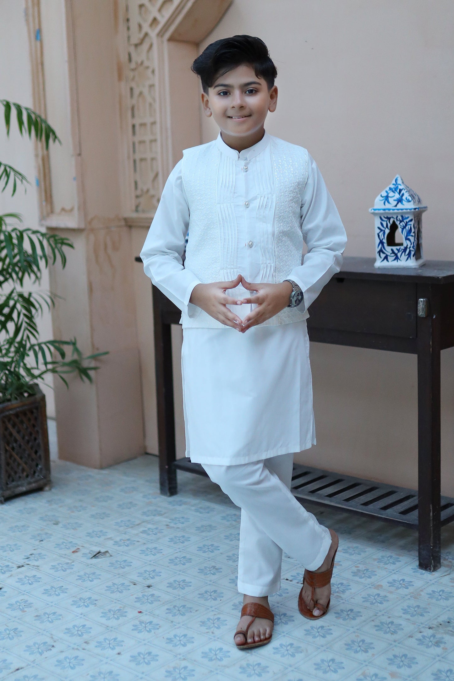 White Waistcoat Suit AHW 010
