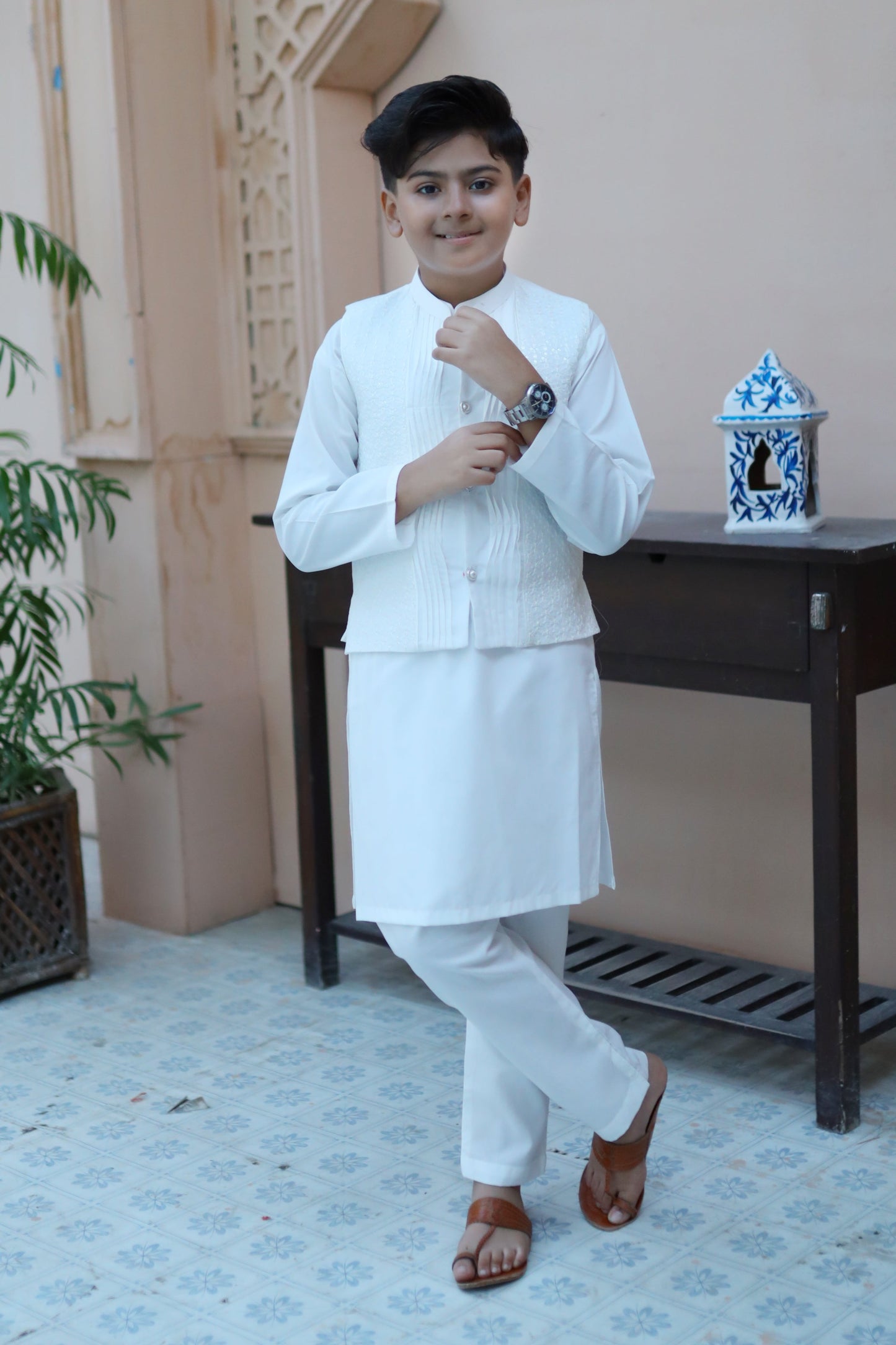 White Waistcoat Suit AHW 010