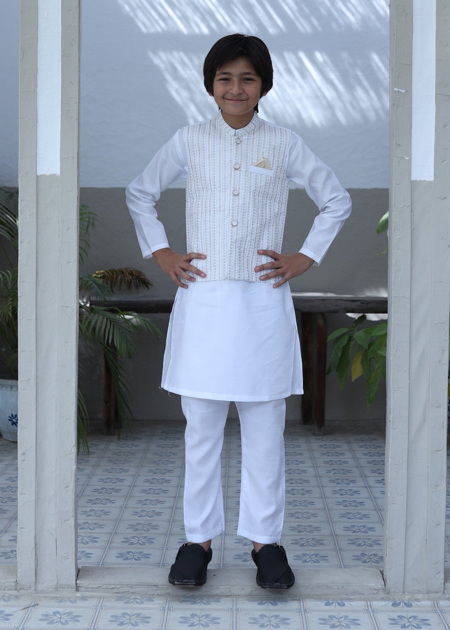 White Waistcoat Suit KC 073