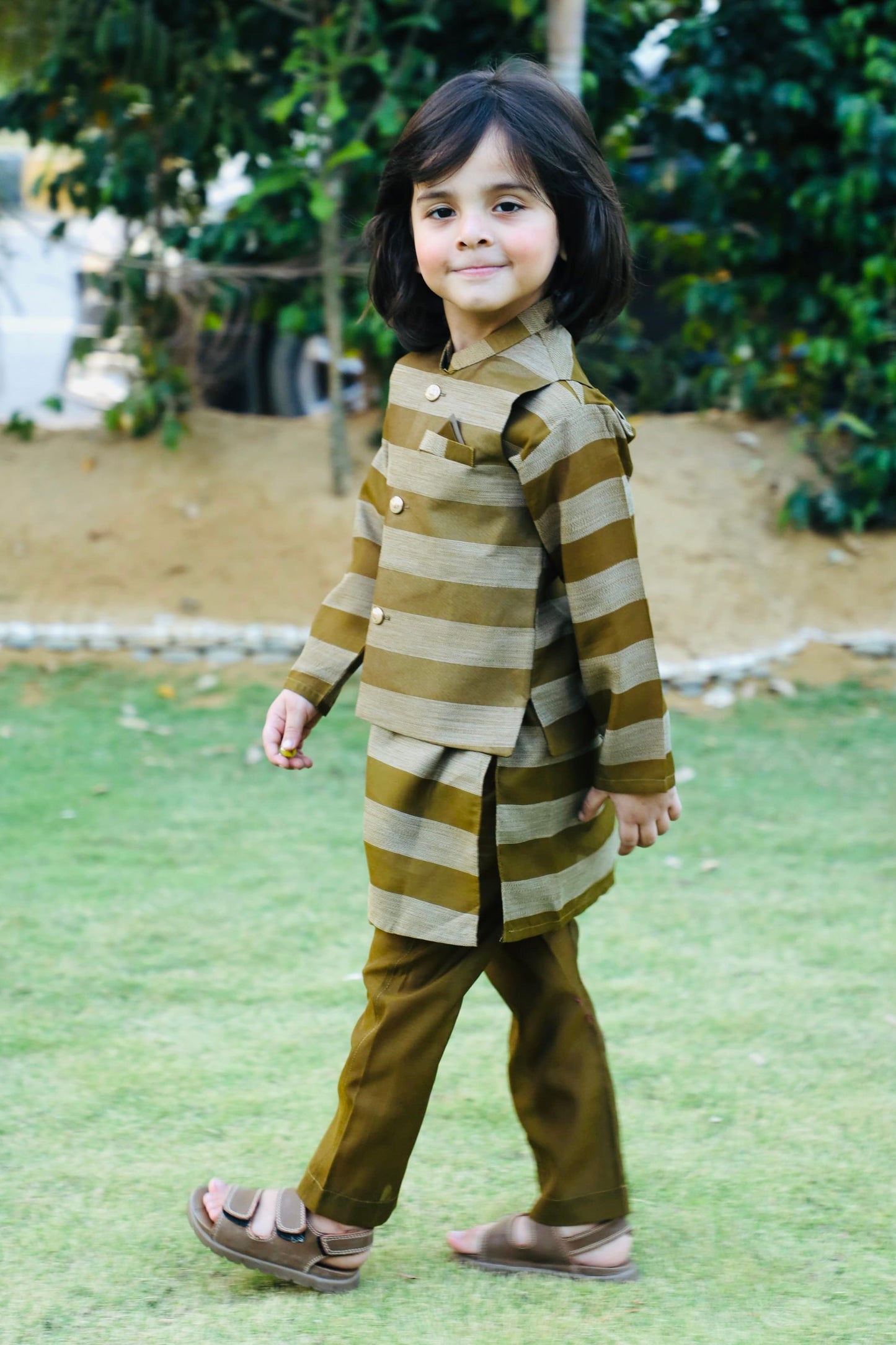 Olive Green Wasistcoat Suit AHW 025